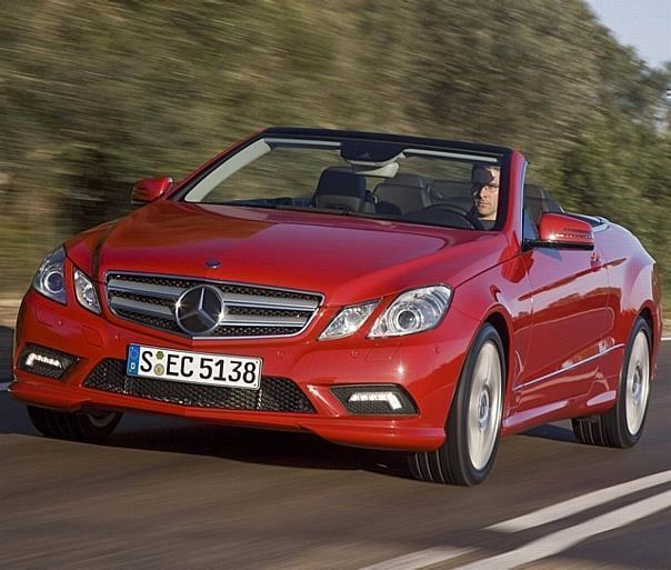 Mercedes-Benz bietet mit dem neuen E-Klasse Cabriolet ein Frischluft-Vergnügen für alle Jaherszeiten. Foto: unitedpictures/auto-reporter.net 